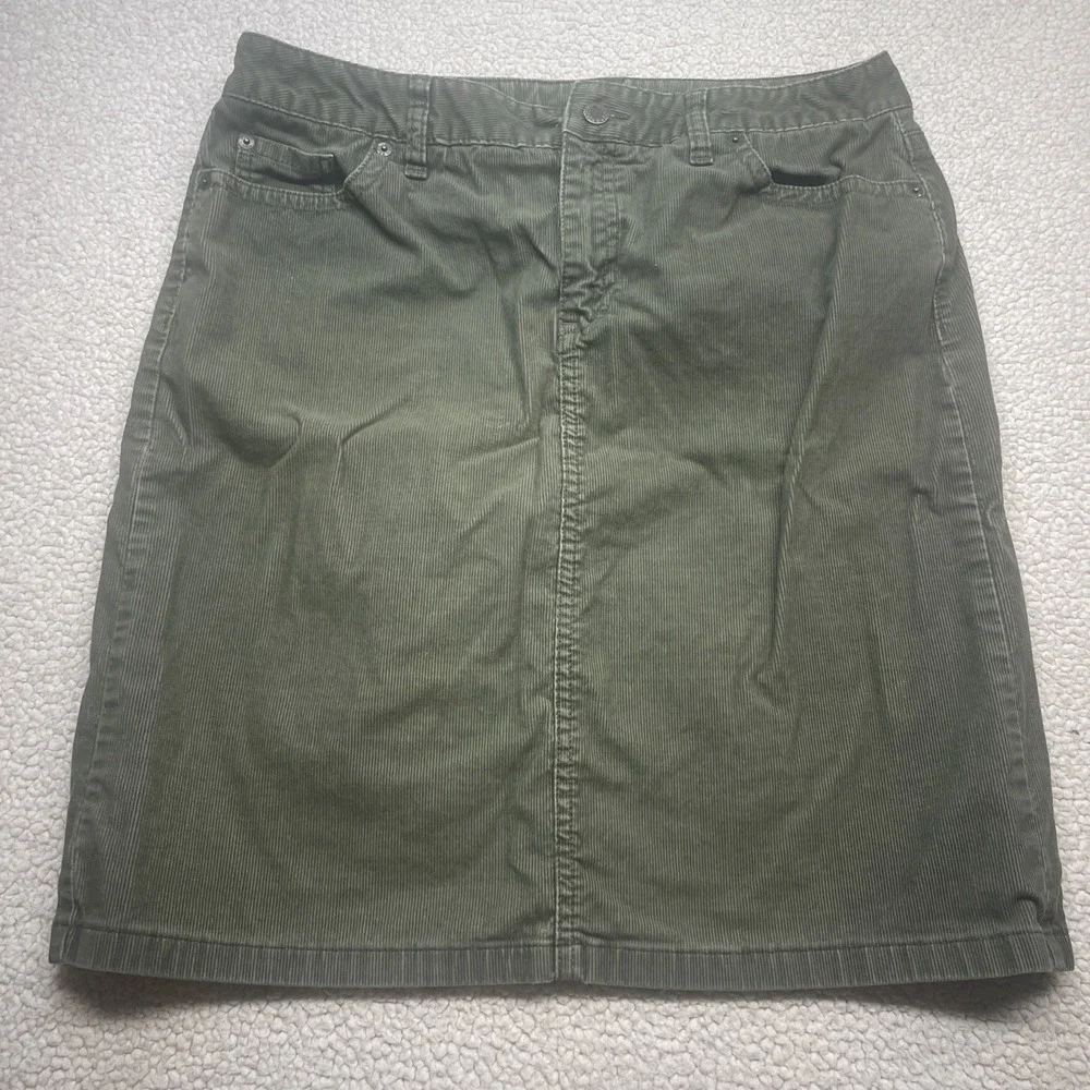 L.L.Bean Skirt Womens 12 Green Favorite Fit‎ Corduroy Straight Knee Length 0705